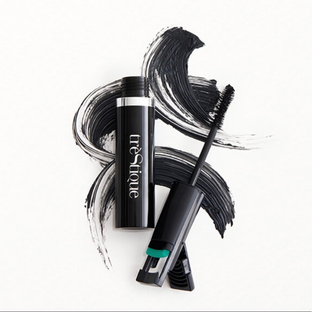 Good Vibes Mascara + Lash Curler in Icelandic Black Lacquer